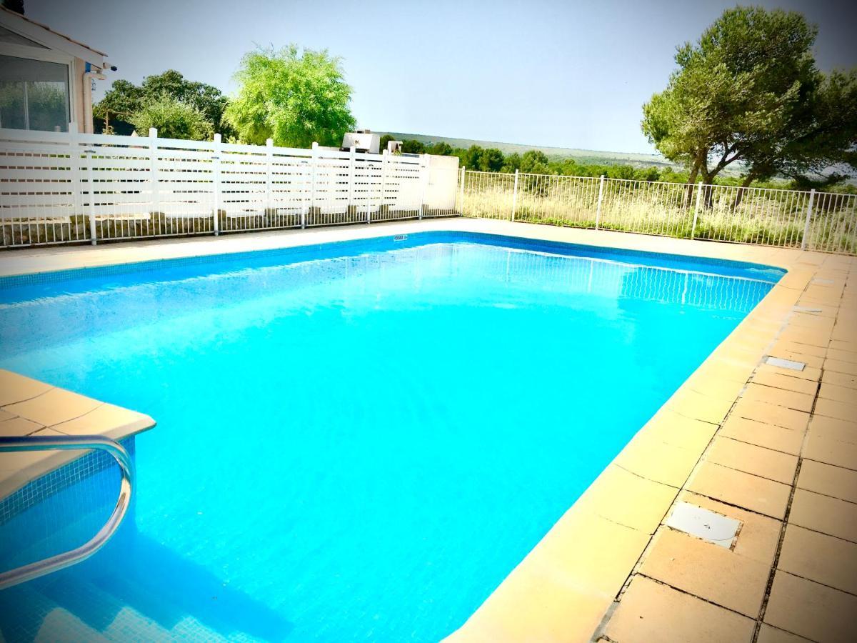 De La Clape A La Mer Mon Petit Pavillon Labellise - F2- Piscine Commune - Wifi Gratuit- Parking Prive - Arrivee Autonome - 800 M Plage - Grande Terrasse Abritee Vent - Saint-Pierre-la-Mer  エクステリア 写真
